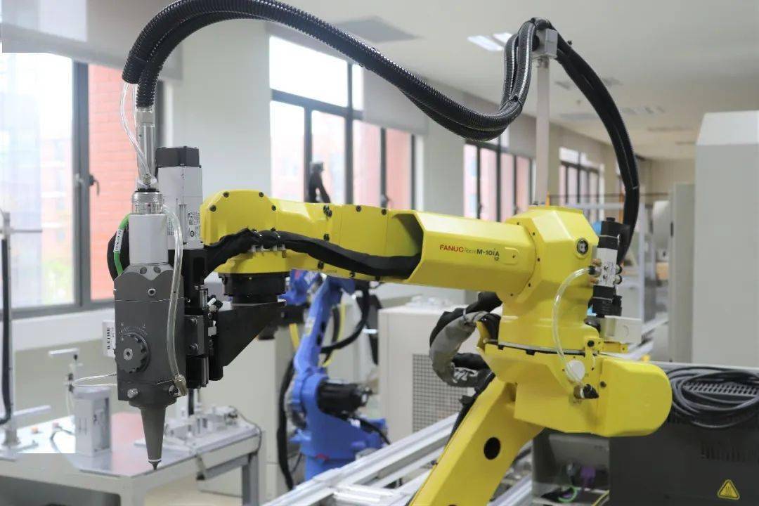 大學夢圓 機電工程與自動化學院 瞄準產業需求，彰顯專業特色，實現換道超車